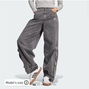 ADILENIUM SEASON 2 CARGO PANTS (GENDER NEUTRAL) size 29